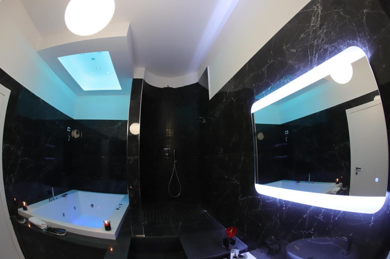 Mecla Suites Naples Exterior photo